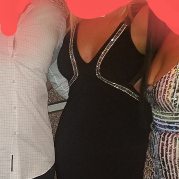 Black dress - Picture 5 of 5